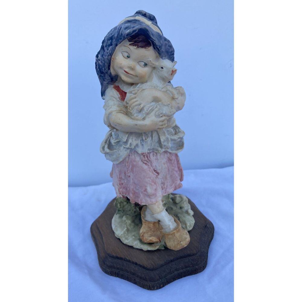 Vintage Giuseppe Armani Gulliver's World Girl with Lamb Figurine - Made in Italy